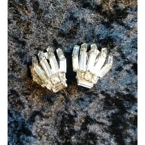 Vintage Crystal Rhinestones Faceted Baguette Sparkling Huggie Clip On Earrings